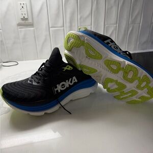 Hoka Gaviota 5, Black and Blue Athletic Shoes with Lime Accents sz 9.5